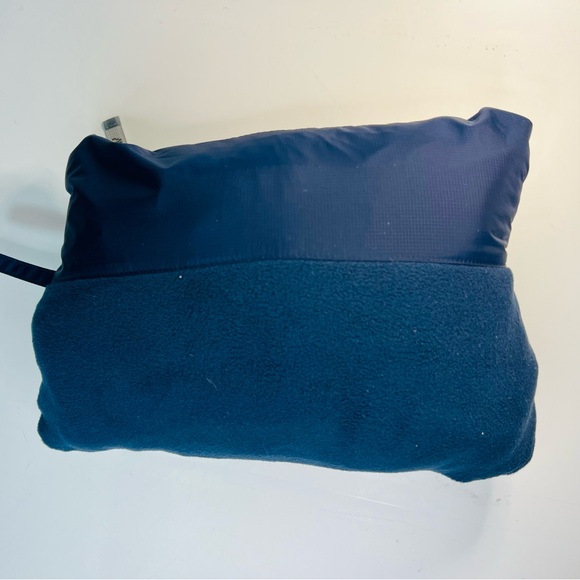 L.L. Bean Trail Model Rain Jacket Fleece-Lined Nautical Navy Size Medium Petite - Picture 11 of 13